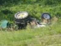 Trattore si ribalta, agricoltore ferito a Tavenna